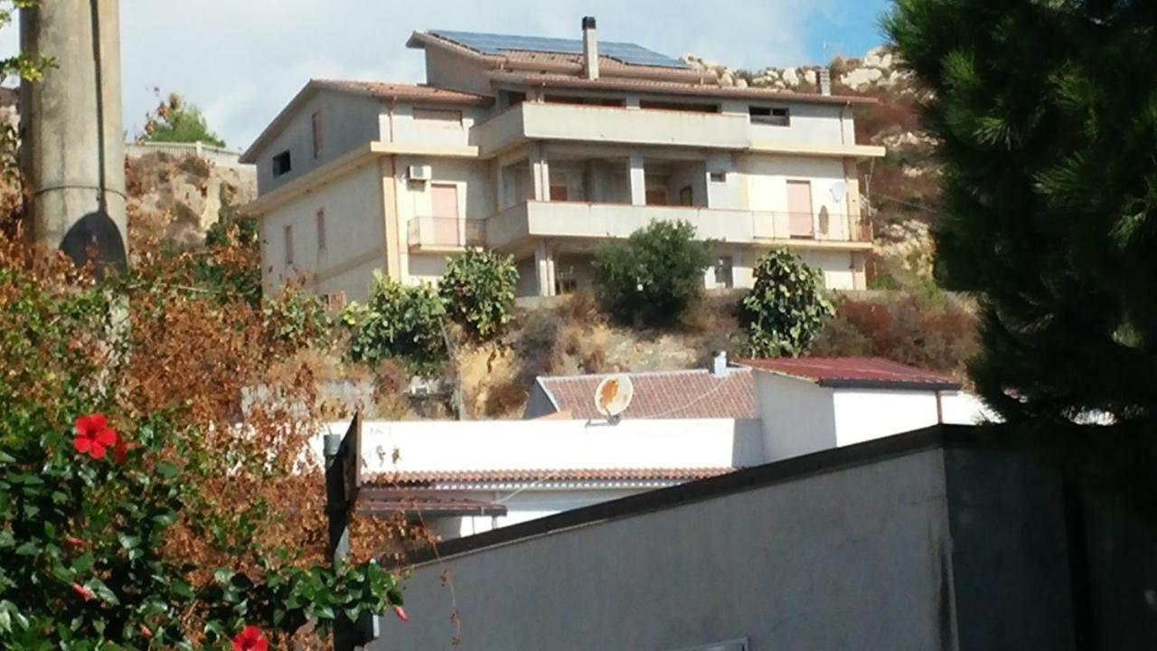 Villa Spaia Brancaleone Marina Buitenkant foto