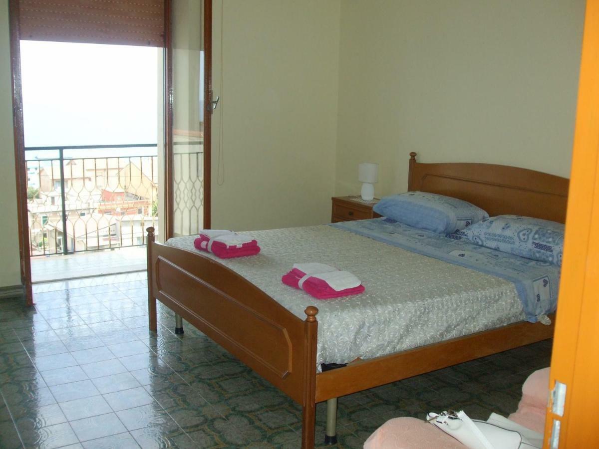 Villa Spaia Brancaleone Marina Buitenkant foto