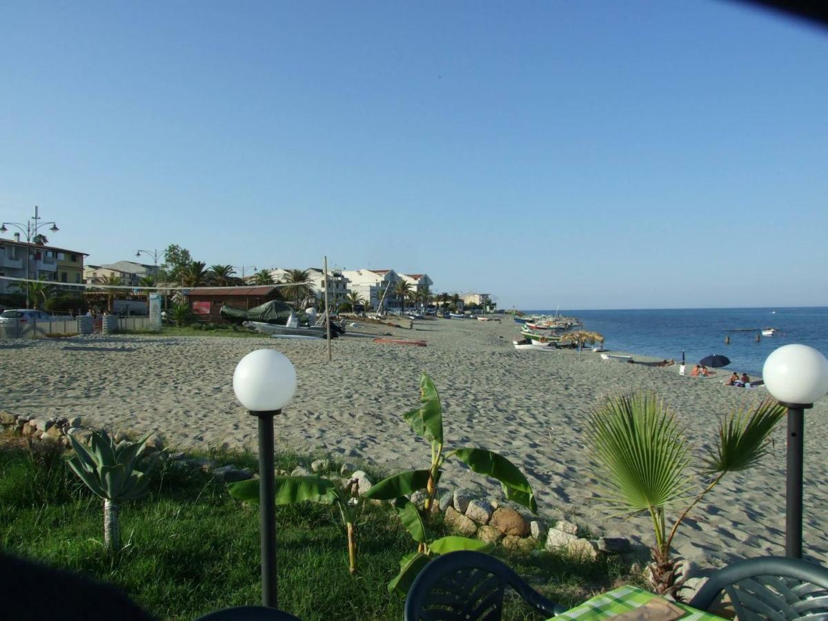 Villa Spaia Brancaleone Marina Buitenkant foto